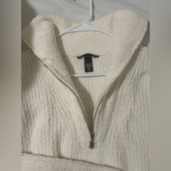 Limited edition, cashmere Victoria’s Secret sweater in white - Picture 9 of 10